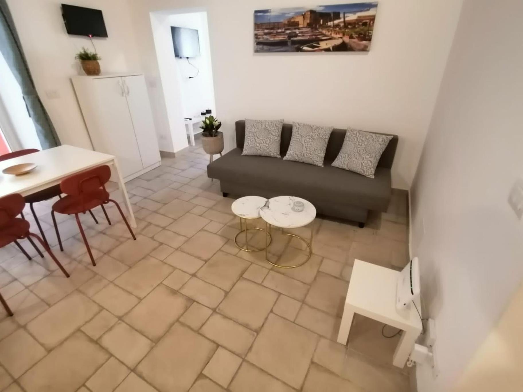 Il Vicoletto Sul Castello Apartment Naples Exterior photo